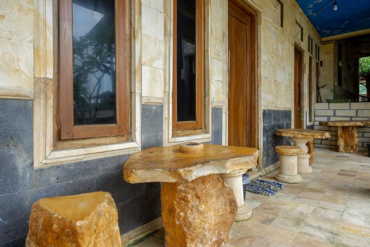 Hotel Kampoeng Drini Redpartner Brono Luaran gambar