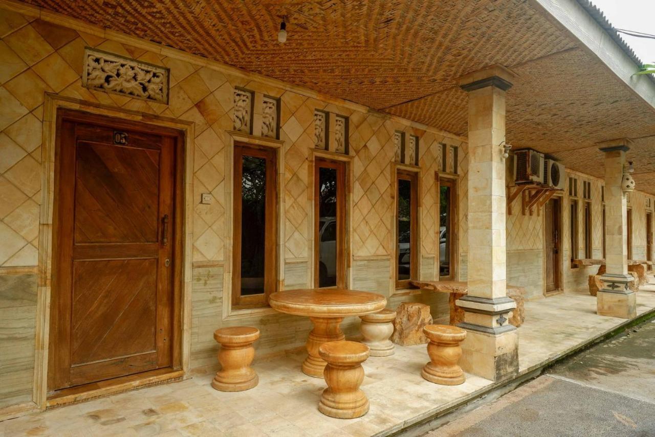 Hotel Kampoeng Drini Redpartner Brono Luaran gambar
